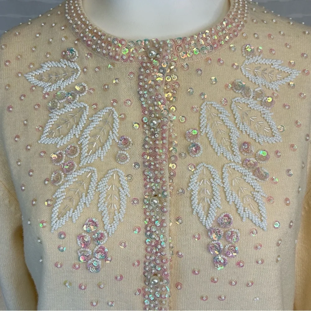 Vintage Wool Blend Cardigan Sweater Sequins Bead Embellished Ivory Grandmother - Picture 4 of 14